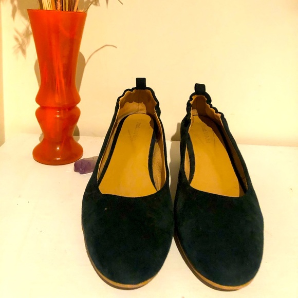 Frank and Oak Forest Green Velvet pumps - Picture 2 of 4